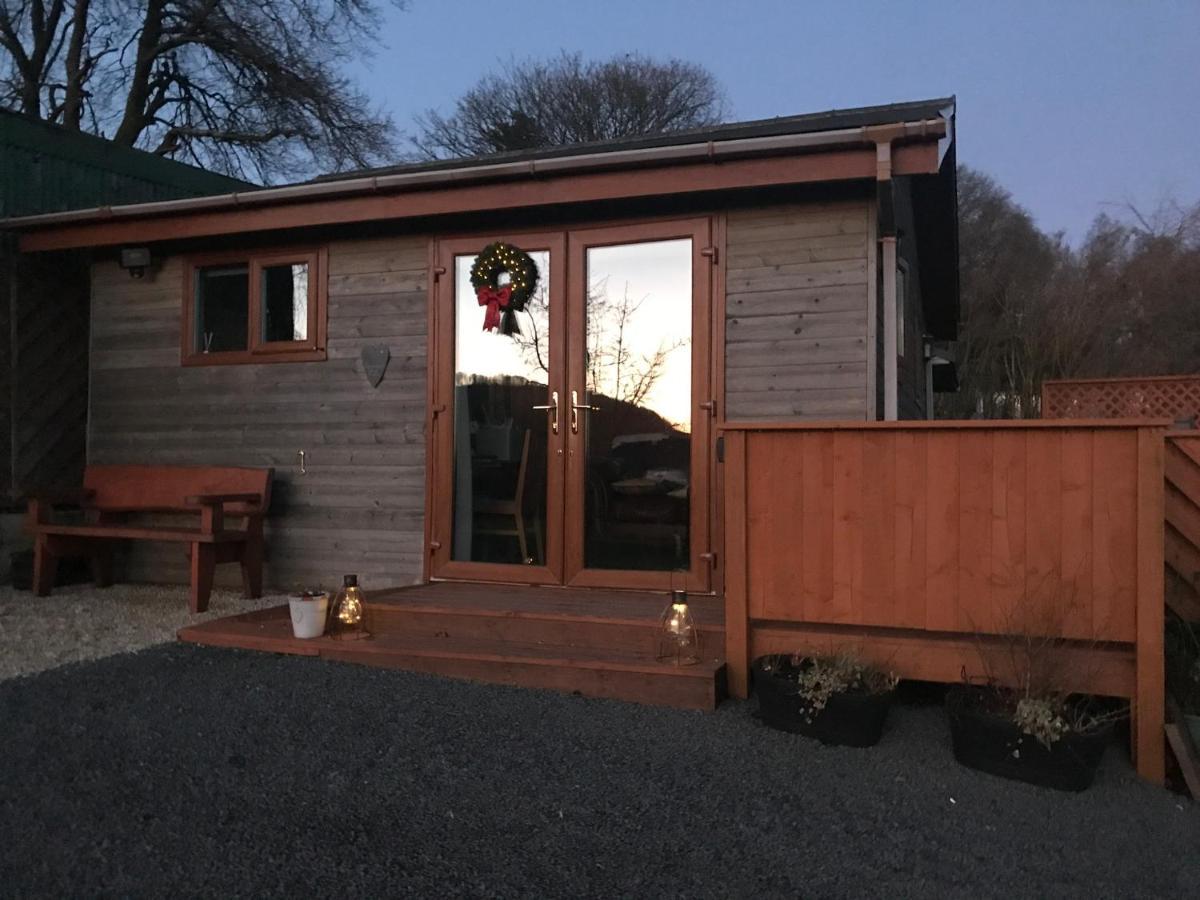 Swansea Log Cabin Pontardawe المظهر الخارجي الصورة
