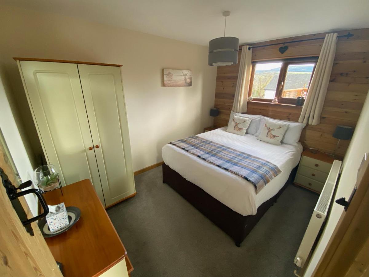 Swansea Log Cabin Pontardawe المظهر الخارجي الصورة